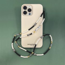 Bijoux de téléphone LOUISE à accrocher à votre coque perles blanches et noires  - longueur 80 cm